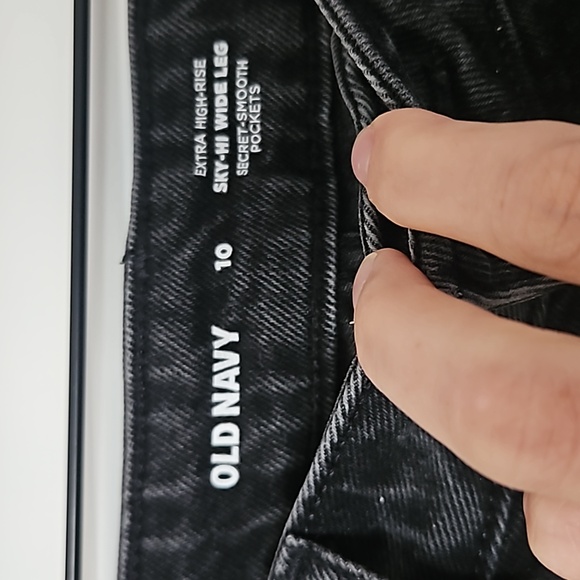 Old Navy Sky High Wide Leg Jeans - Picture 3 of 3